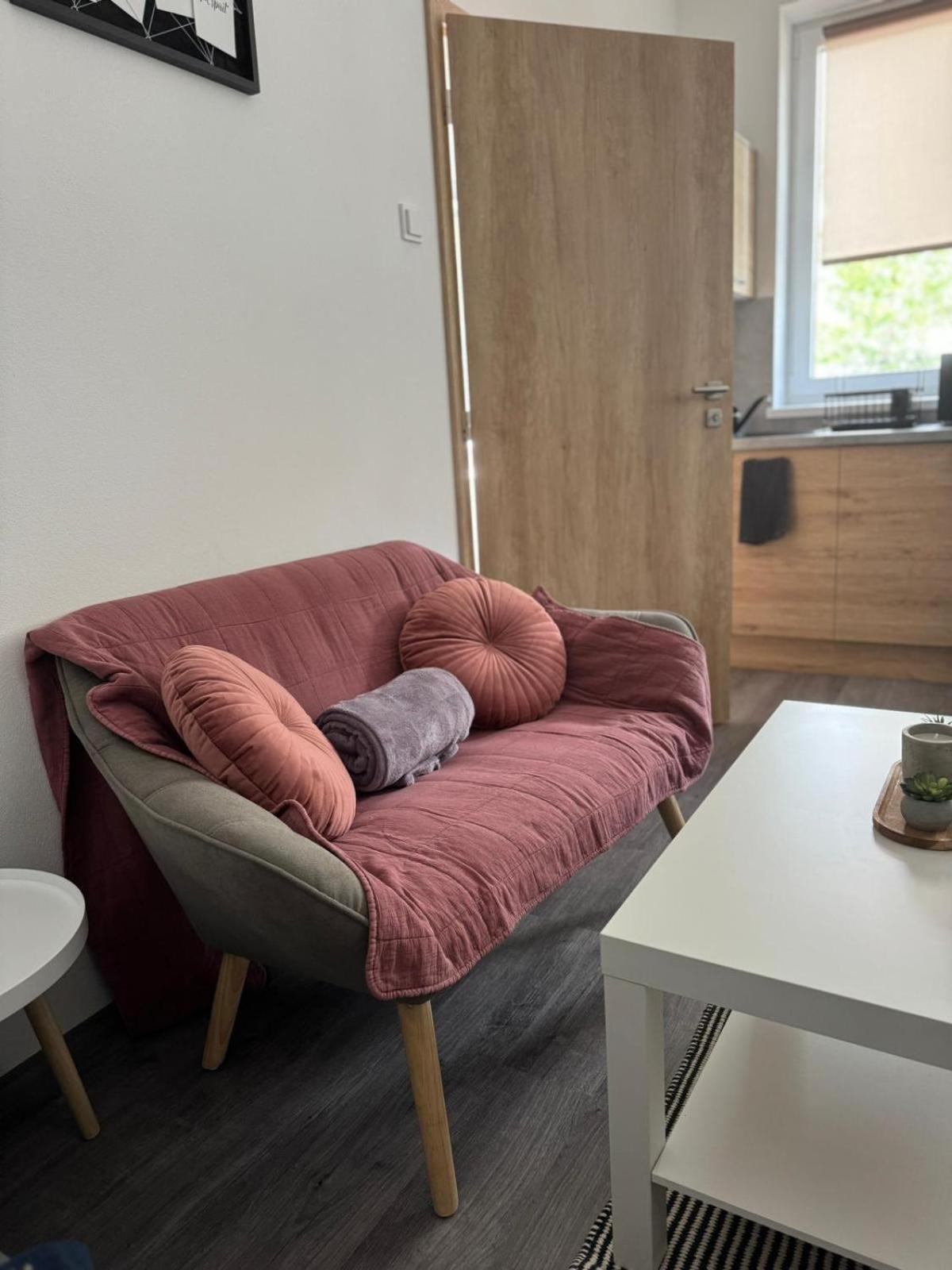 Hobiti Apartman - Sam Rathschlag Extérieur photo